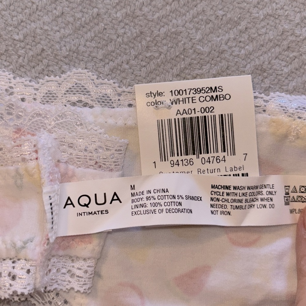NWT Aqua Bundle of Medium Thong Panties - Picture 7 of 8